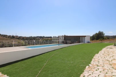 Moradia T4 para Venda em Lagos (São Sebastião e Santa Maria)