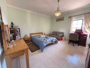 Moradia T6 para Venda em Portimão