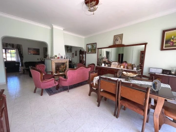 Moradia T6 para Venda em Portimão