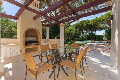 Moradia T4 para Venda em Almancil