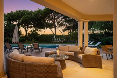 Moradia T4 para Venda em Almancil