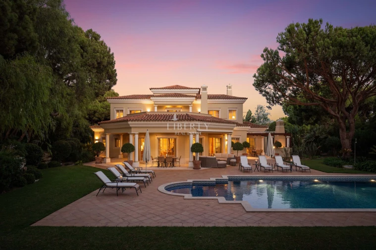 Moradia T4 para Venda em Almancil Foto 29