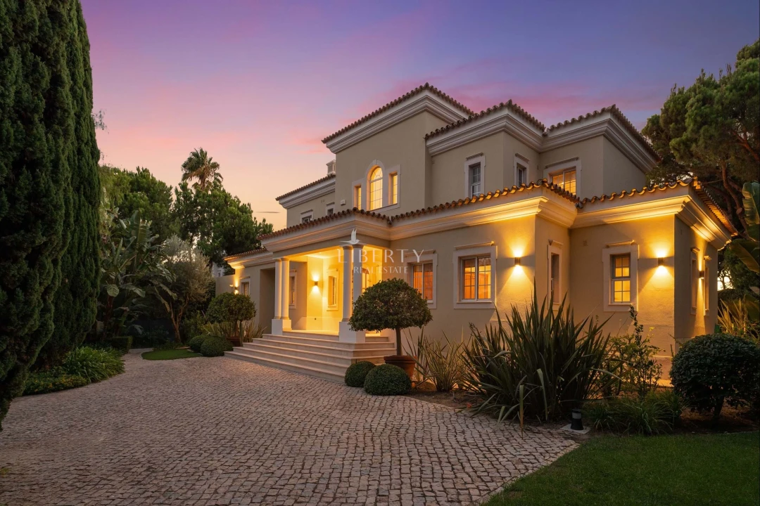 Moradia T4 para Venda em Almancil Foto 3