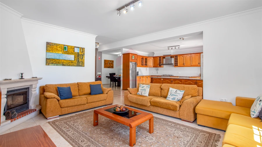 Moradia T6 para Venda em Monte Gordo Foto 6