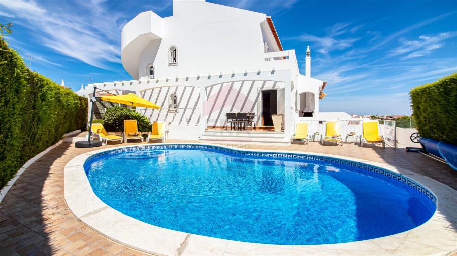 Moradia T6 para Venda em Monte Gordo Foto 3