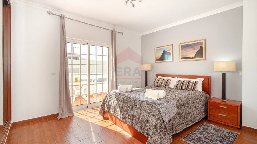 Moradia T6 para Venda em Monte Gordo Foto 12