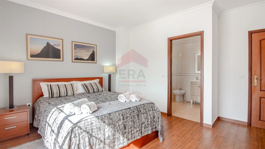 Moradia T6 para Venda em Monte Gordo Foto 13