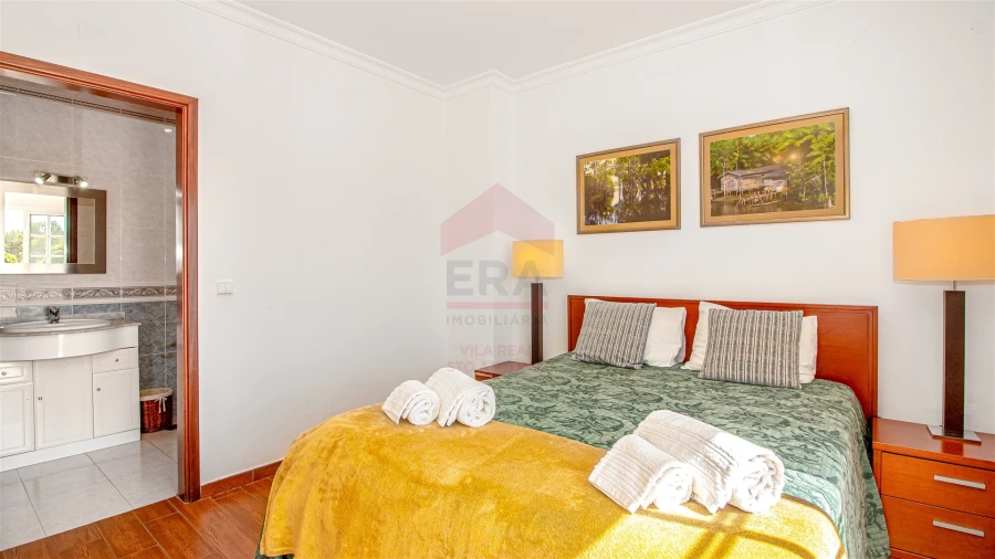 Moradia T6 para Venda em Monte Gordo Foto 17