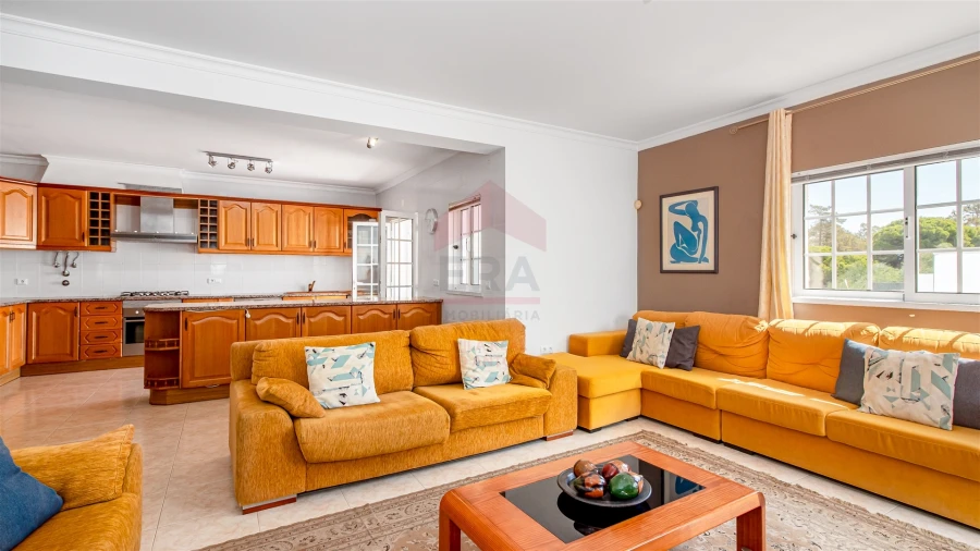 Moradia T6 para Venda em Monte Gordo Foto 7