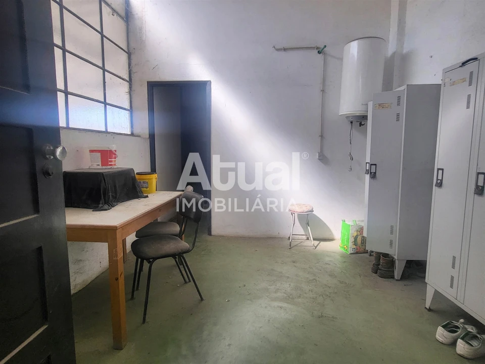 Armazém para Venda em Fafe Foto 19
