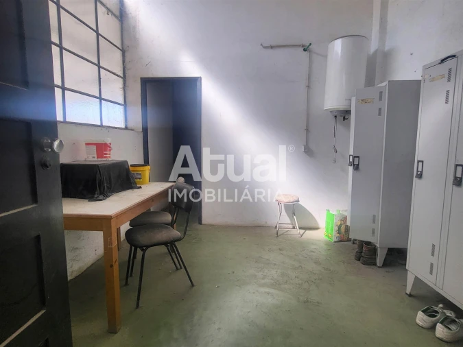 Armazém para Venda em Fafe Foto 19