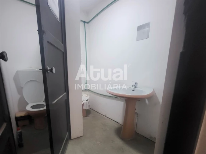 Armazém para Venda em Fafe Foto 21