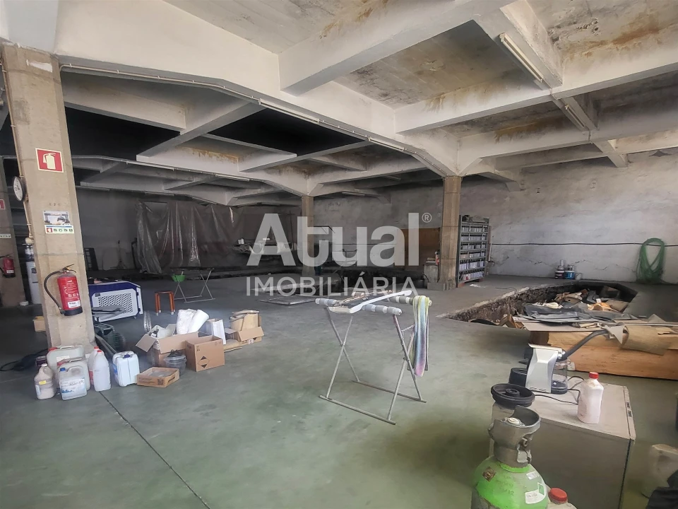 Armazém para Venda em Fafe Foto 2