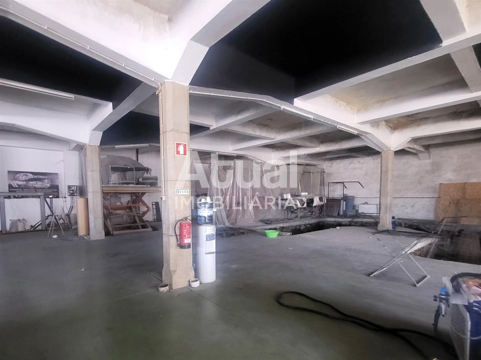 Armazém para Venda em Fafe Foto 1