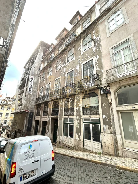 Prédio para Venda em Santa Maria Maior