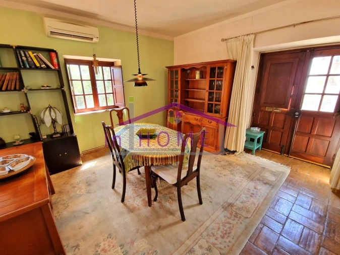 Moradia T4 para Venda em Alte Foto 9