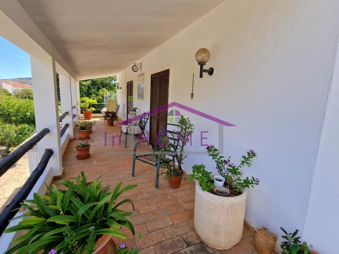 Moradia T4 para Venda em Alte Foto 33