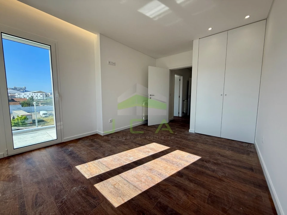 Apartamento T3 para Venda em Marinha Grande Foto 19