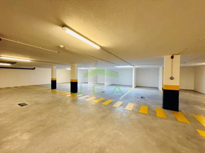 Apartamento T3 para Venda em Marinha Grande Foto 23