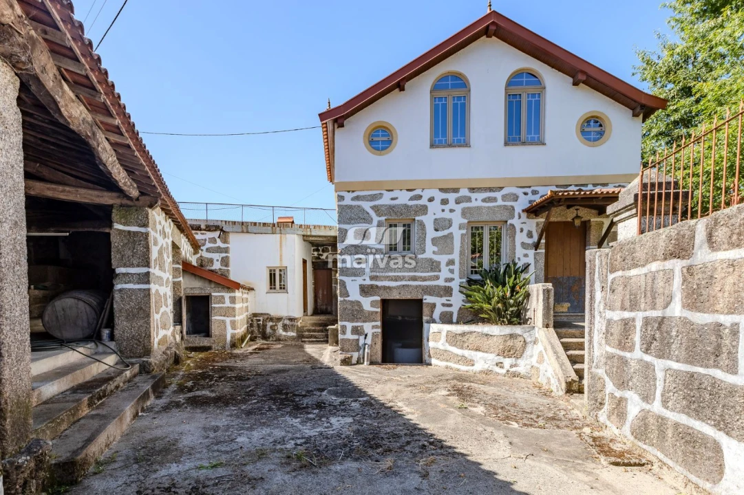 Moradia T4 para Venda em Celeirós, Aveleda e Vimieiro Foto 1