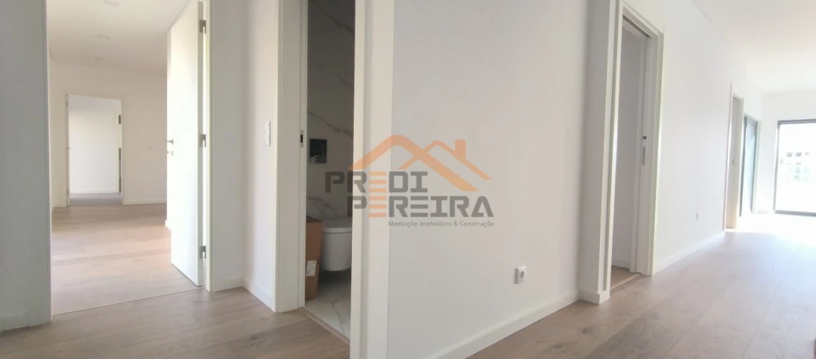 Apartamento T3 para Venda em Loures Foto 11