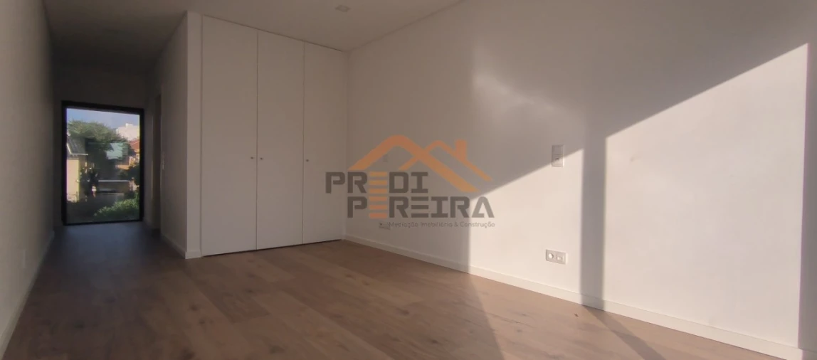 Apartamento T3 para Venda em Loures Foto 21