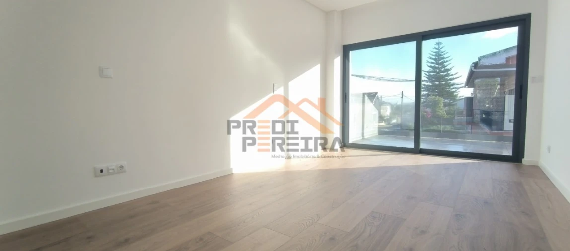 Apartamento T3 para Venda em Loures Foto 22