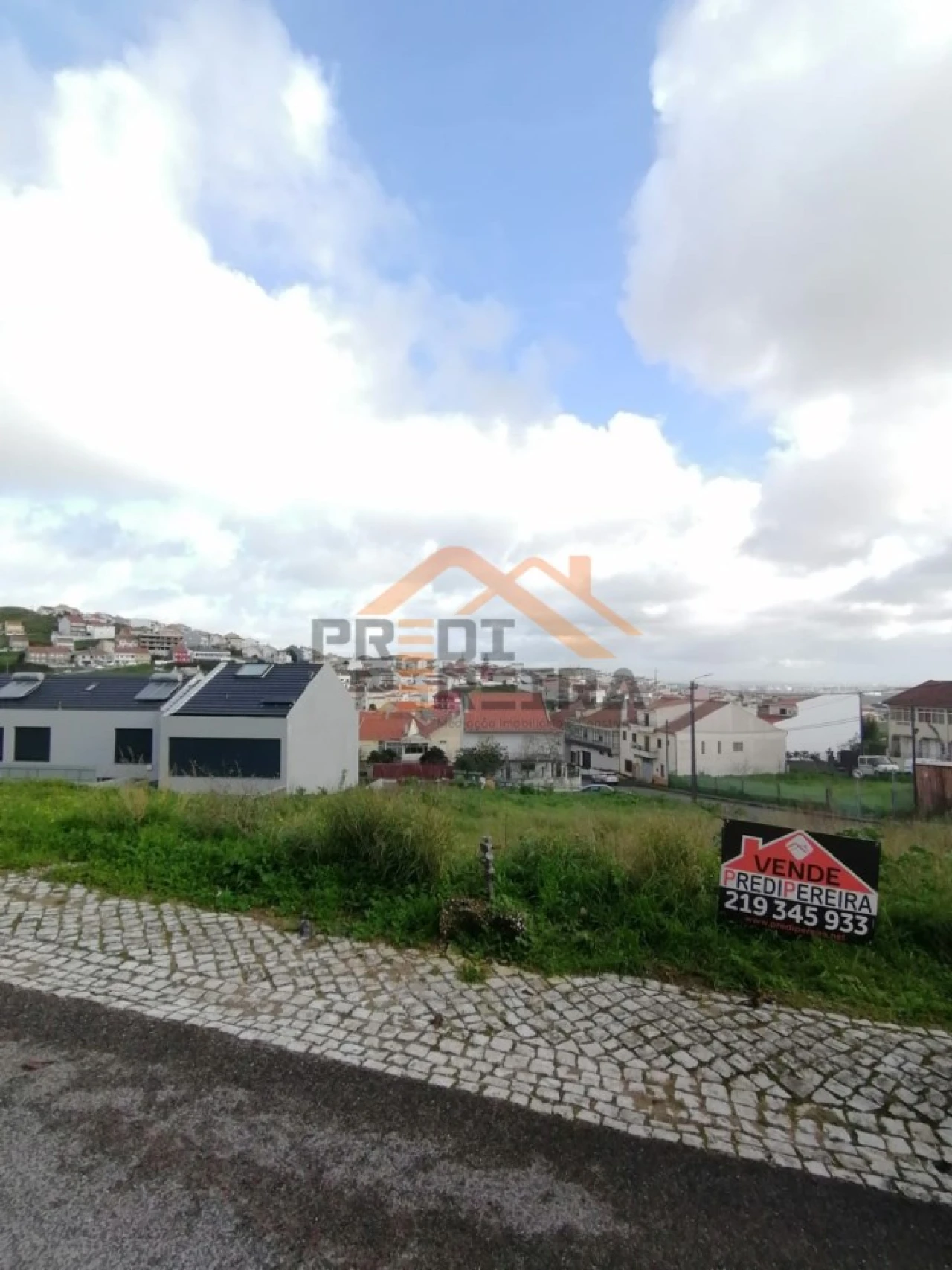 Terreno para Venda em Casal de Cambra Foto 8