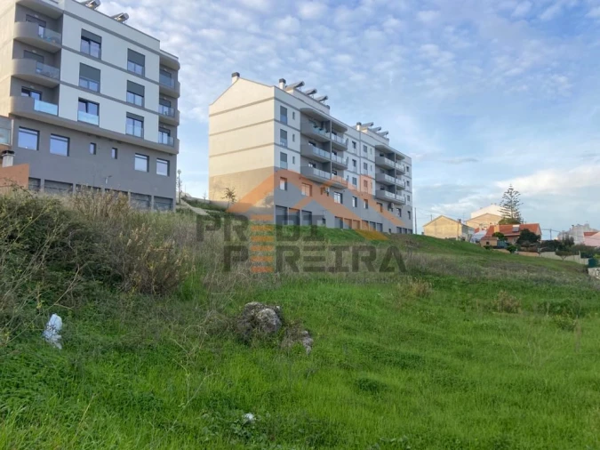 Terreno para Venda em Casal de Cambra Foto 4