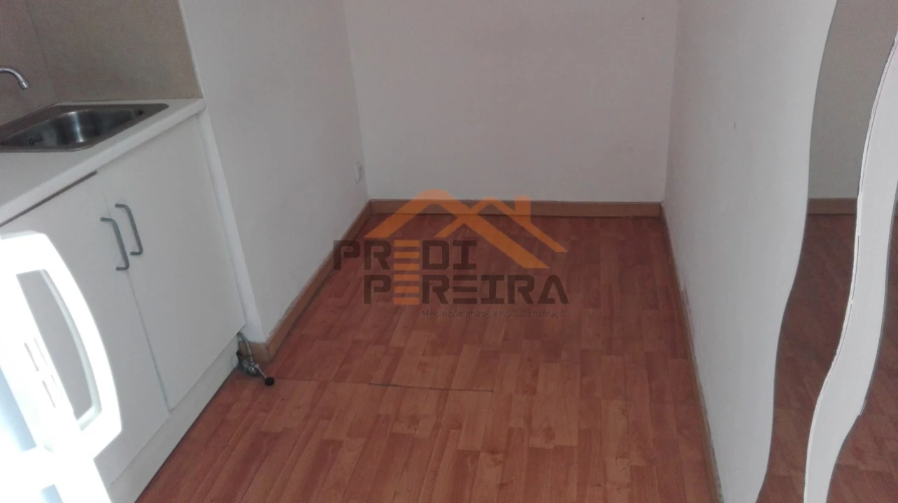 Loja para Venda em Benfica Foto 5