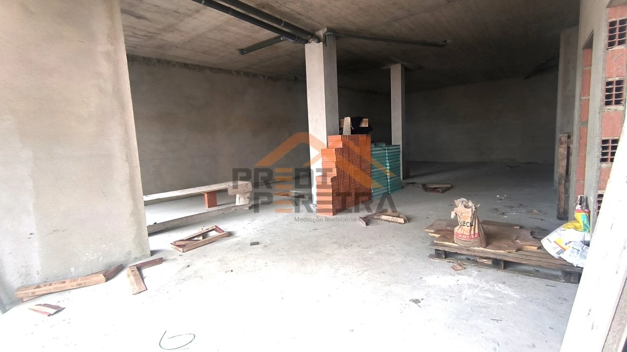 Moradia T2 para Venda em Pontinha e Famões Foto 19