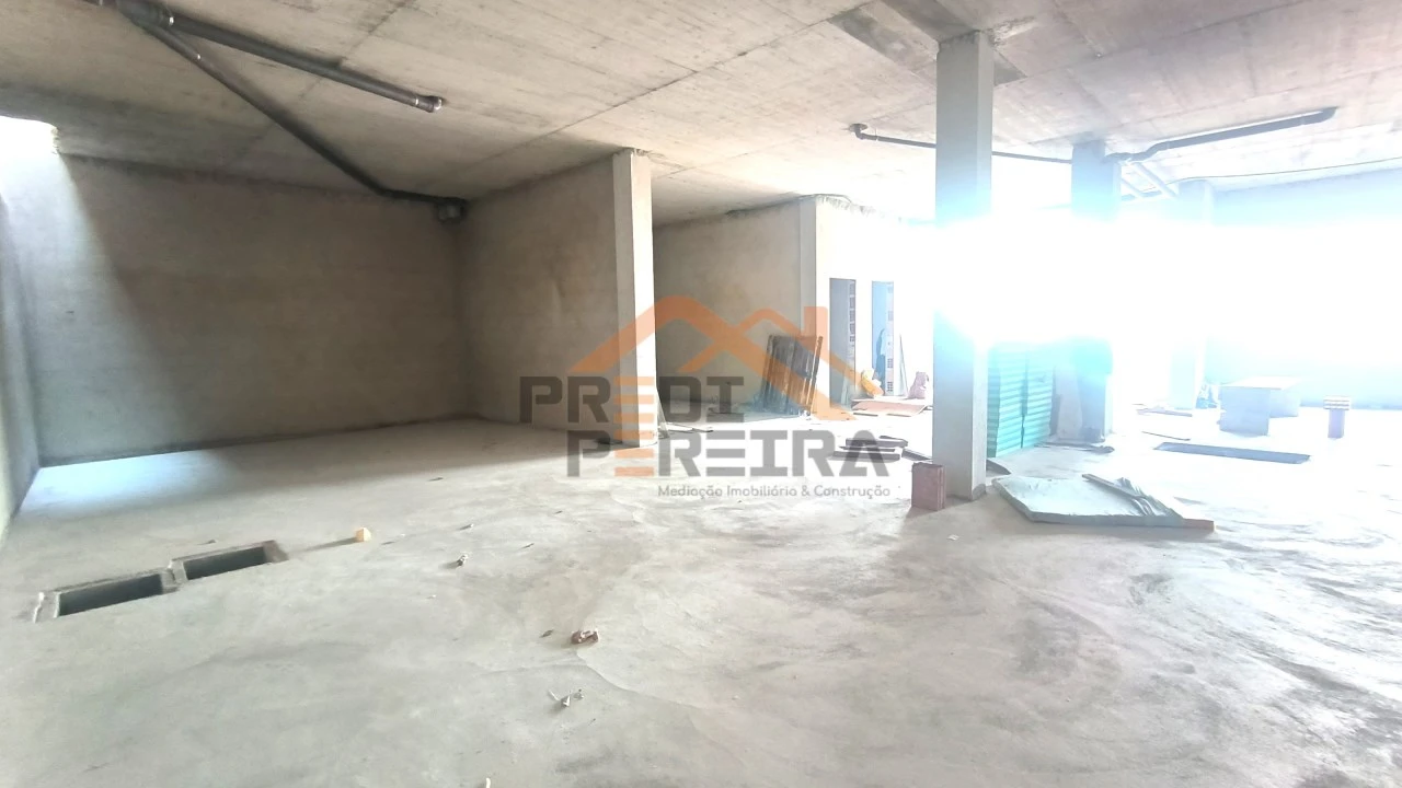 Moradia T2 para Venda em Pontinha e Famões Foto 21