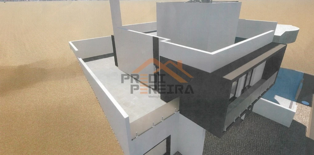 Moradia T2 para Venda em Pontinha e Famões Foto 3