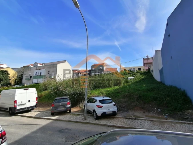 Terreno para Venda em Encosta do Sol