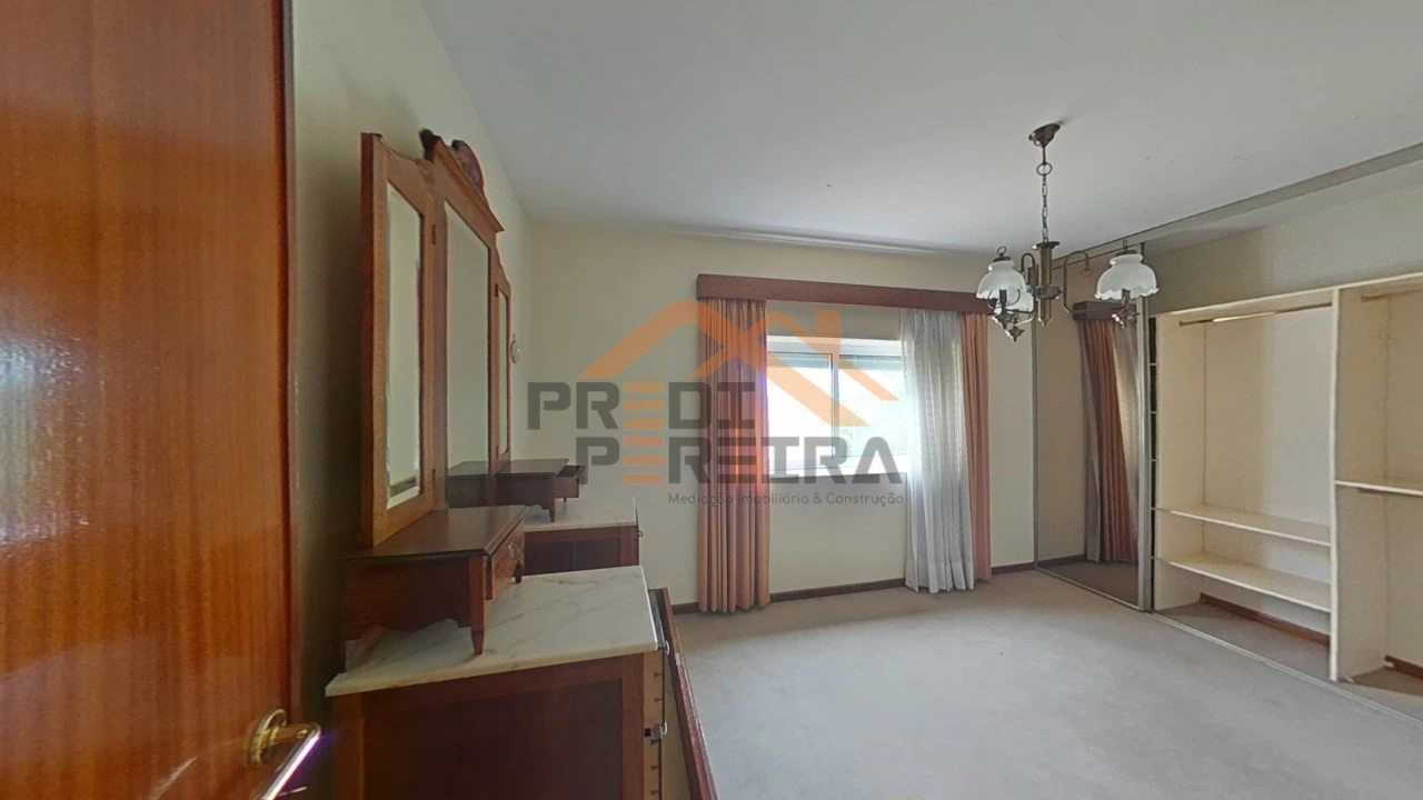 Moradia T7 para Venda em Santo Antão e São Julião do Tojal Foto 20