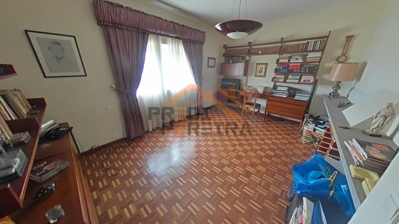 Moradia T7 para Venda em Santo Antão e São Julião do Tojal Foto 18