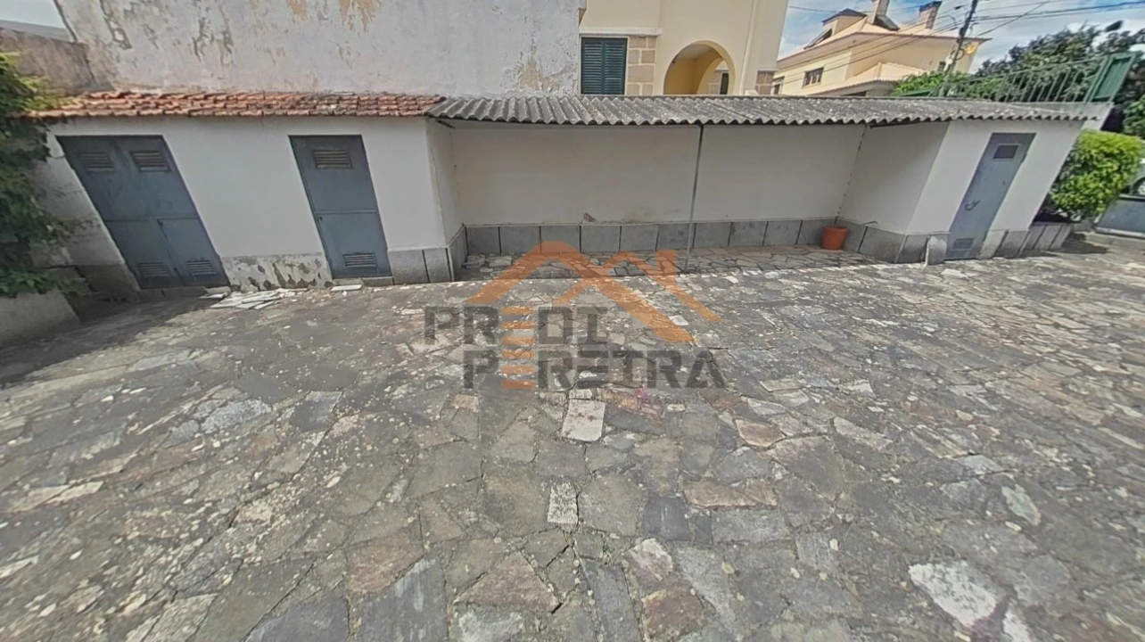 Moradia T7 para Venda em Santo Antão e São Julião do Tojal Foto 6