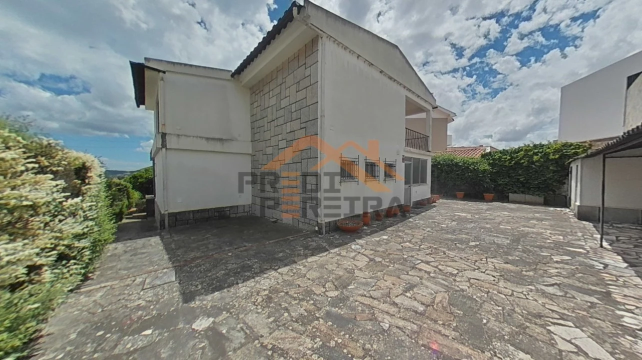 Moradia T7 para Venda em Santo Antão e São Julião do Tojal Foto 7