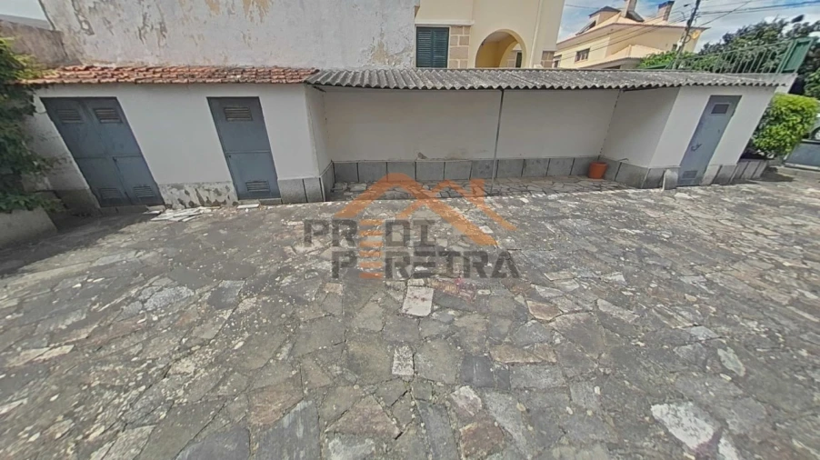 Moradia T7 para Venda em Santo Antão e São Julião do Tojal Foto 6