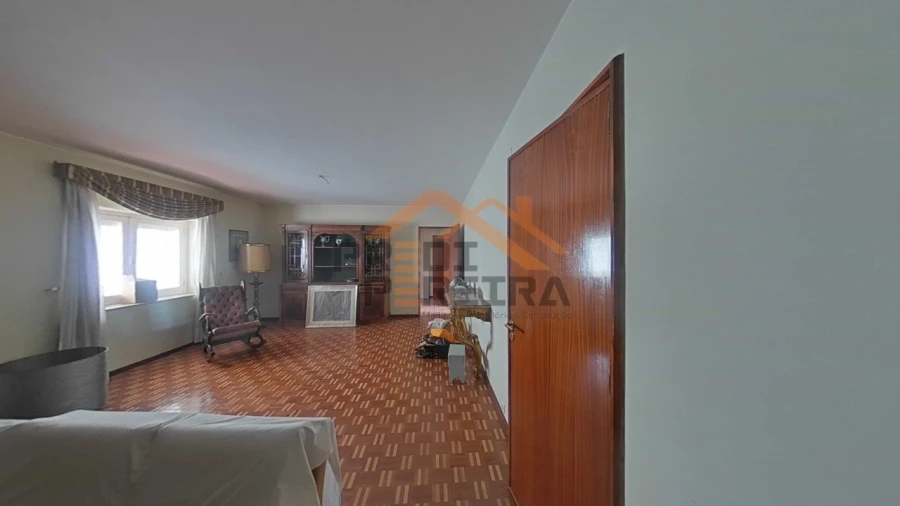 Moradia T7 para Venda em Santo Antão e São Julião do Tojal Foto 13