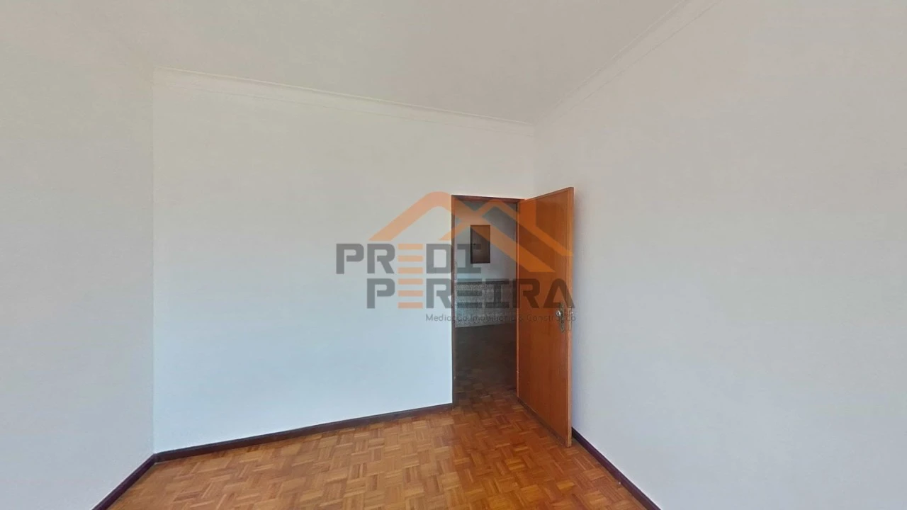Apartamento T3 para Venda em Loures Foto 16