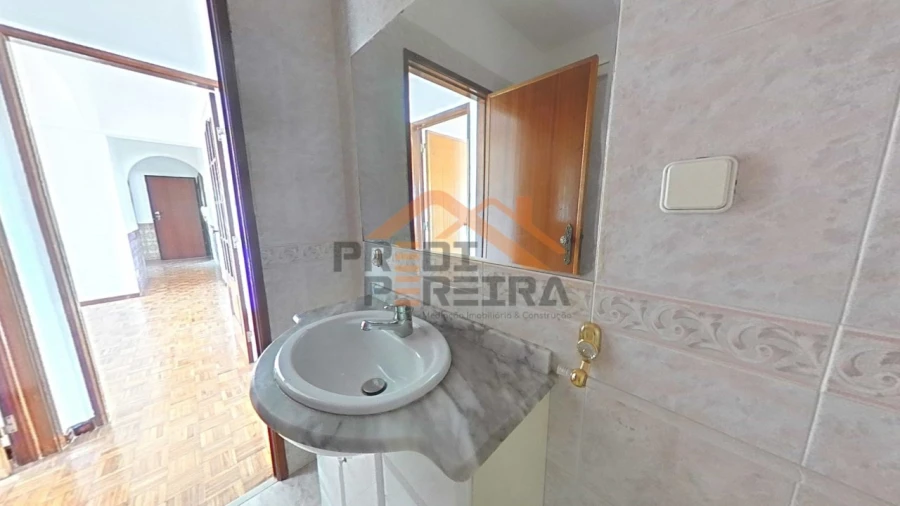 Apartamento T3 para Venda em Loures Foto 13