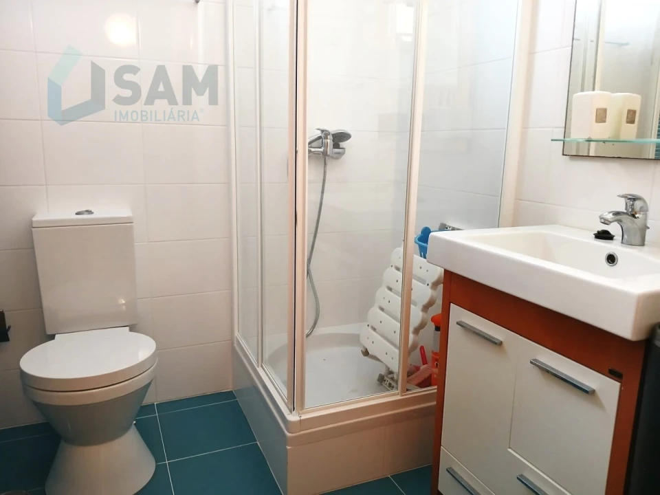 Apartamento T3 para Venda em São Martinho do Porto Foto 16