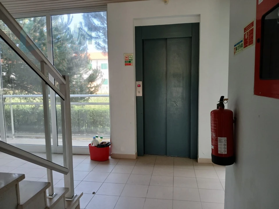 Apartamento T3 para Venda em São Martinho do Porto Foto 27