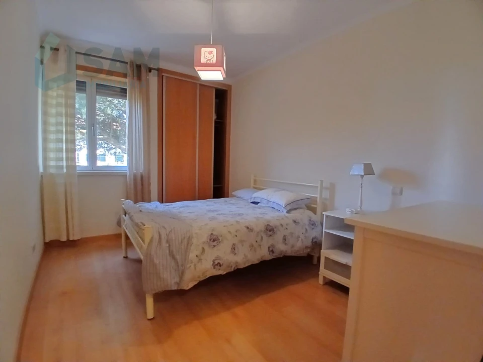 Apartamento T3 para Venda em São Martinho do Porto Foto 23