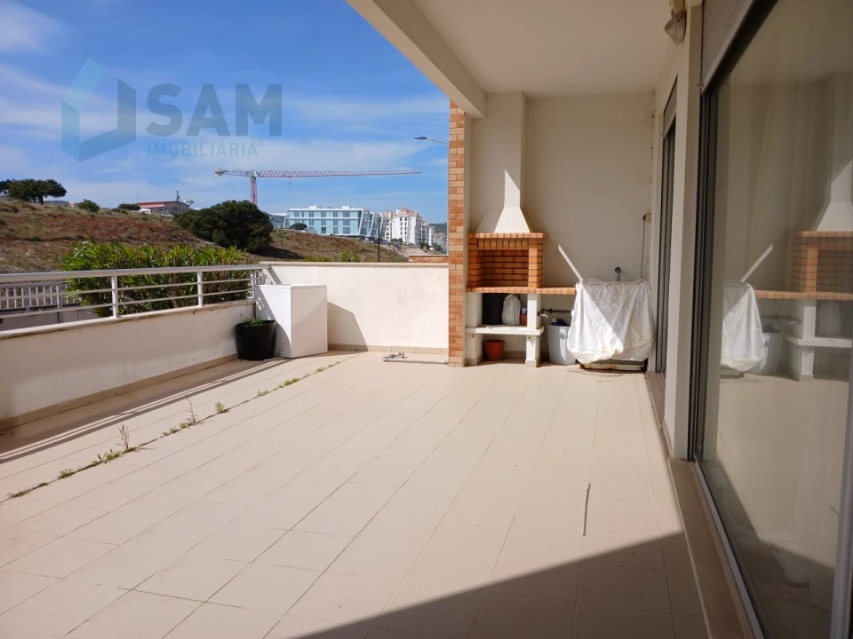 Apartamento T3 para Venda em São Martinho do Porto Foto 13