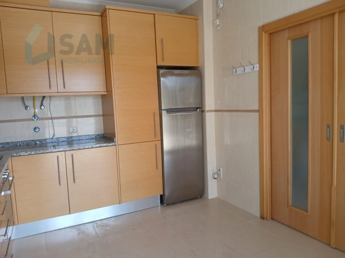 Apartamento T3 para Venda em São Martinho do Porto Foto 10