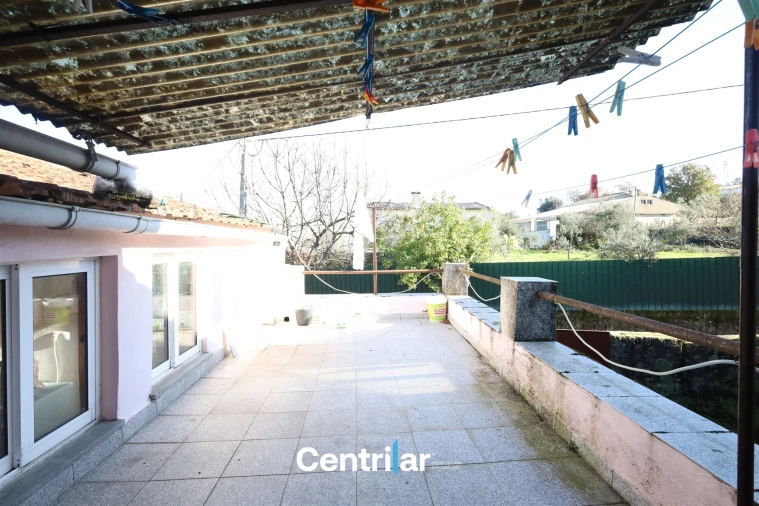 Moradia T4 para Venda em Tavares (Chãs, Várzea e Travanca) Foto 9