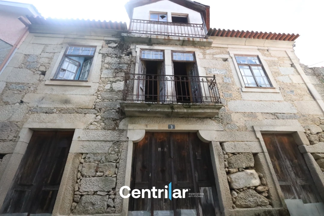 Moradia T0 para Venda em Germil Foto 1