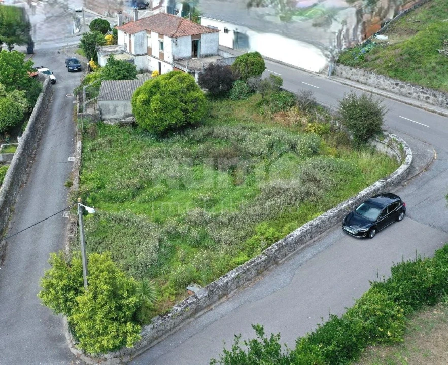 Moradia T3 para Venda em Areosa Foto 1